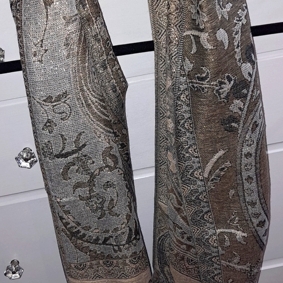 Scarf - Picture 2 of 2